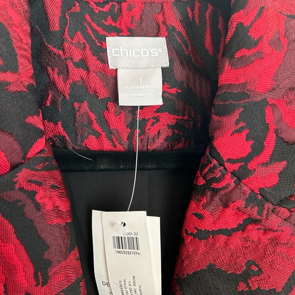 Chico Jacket, size 1, NWT, red & black, 2 eye hook closures and 2 side pockets - Picture 6 of 8